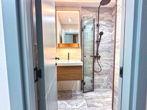 Тристаен апартамент в София, Гоце Делчев - 75 кв.м за 2040 €/кв.м - Снимка #1