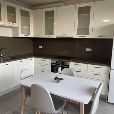 Дава се под наем Двустаен апартамент в София, Света Троица - 60 кв.м за 300 € - Снимка #1