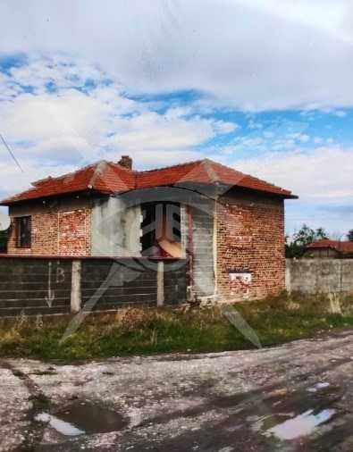 Къща в с. Граф Игнатиево, Област Пловдив - 75 кв.м за 1600 €/кв.м - Снимка #1