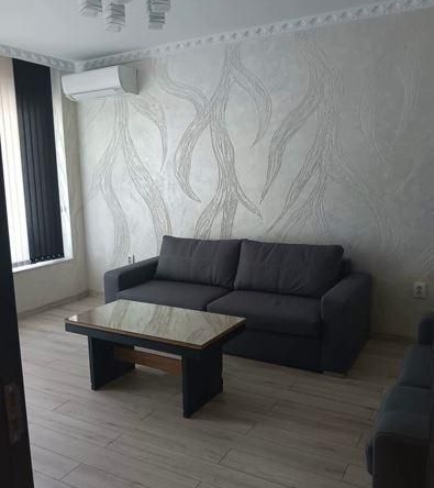 Дава се под наем Двустаен апартамент в Пловдив, Тракия - 60 кв.м за 425 € - Снимка #1