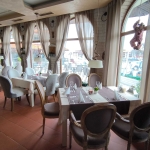 Дава се под наем Заведение в Банско - 500 кв.м за 25500 € - Снимка #1