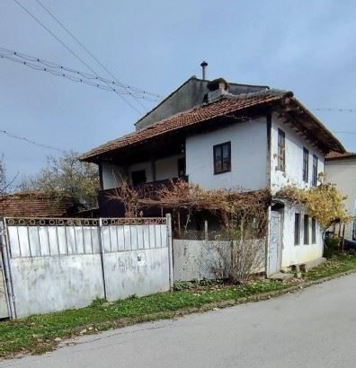 Къща в с. Терзийско, Област Ловеч - 100 кв.м за 170 €/кв.м - Снимка #1