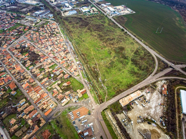 Парцел в Търговище, Промишлена зона - 2400 кв.м за 39 €/кв.м - Снимка #1