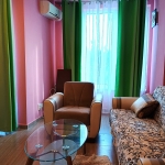 Дава се под наем Тристаен апартамент в с. Кошарица, Област Бургас - 106 кв.м за 305.49 € - Снимка #1