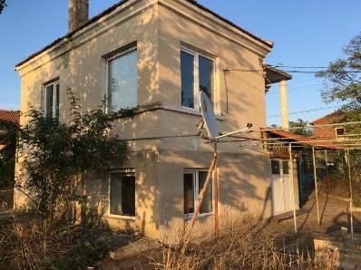 Къща в Бургас, Център - 110 кв.м за 346 €/кв.м - Снимка #1