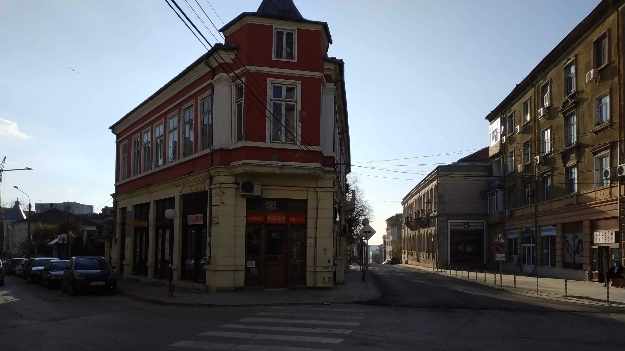 Дава се под наем Заведение в Русе, Център - 430 кв.м за 897.6 € - Снимка #1