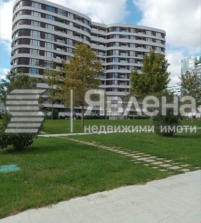 Тристаен апартамент в Варна, Трошево - 103 кв.м за 2496 €/кв.м - Снимка #1