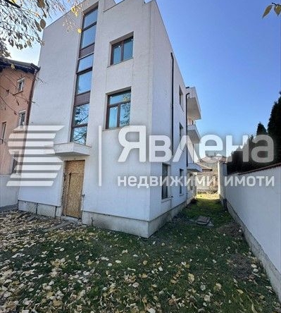 Промишлена сграда в София, Триъгълника - 558 кв.м за 1058 €/кв.м - Снимка #1