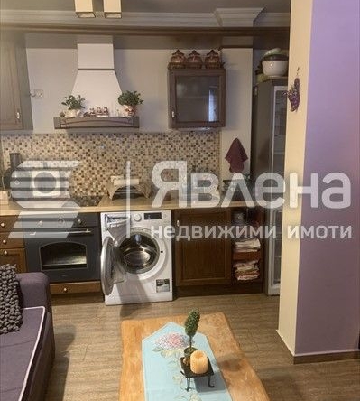 Дава се под наем Двустаен апартамент в Бургас, Възраждане - 65 кв.м за 760 € - Снимка #1