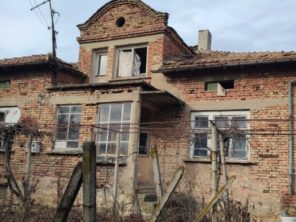 Къща в с. Надарево, Област Търговище - 90 кв.м за 255 €/кв.м - Снимка #1