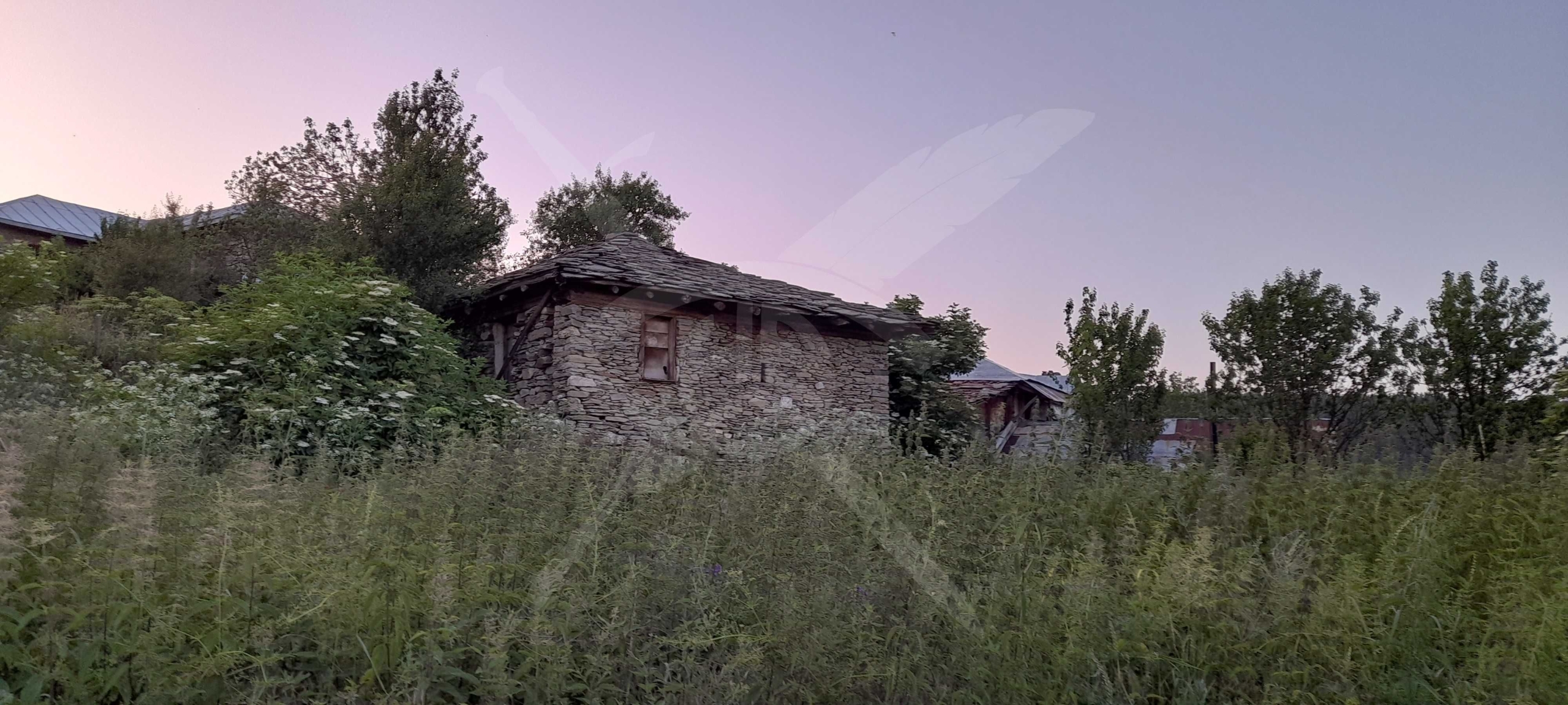 Къща в с. Чурен, Област Пловдив - 70 кв.м за 458 €/кв.м - Снимка #1