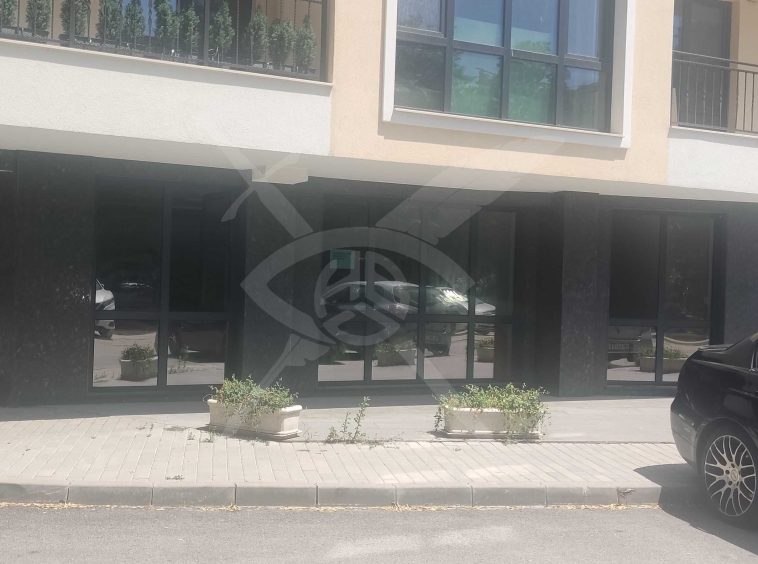 Магазин в Пловдив, Кършияка - 116 кв.м за 2069 €/кв.м - Снимка #1