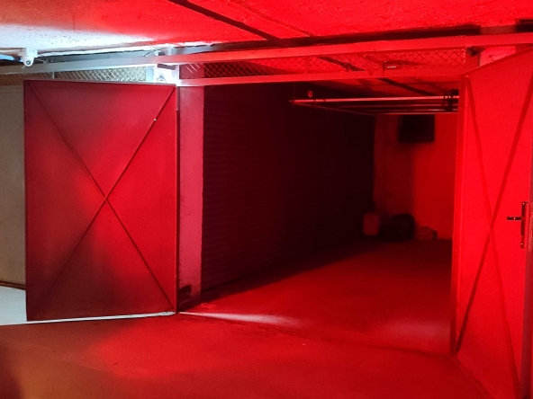 Дава се под наем Гараж / Паркомясто в Пловдив, Старият град - 16 кв.м за 50 € - Снимка #1