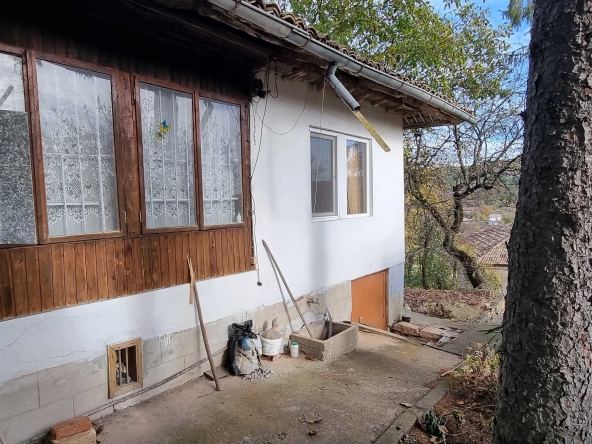 Къща в с. Балкански, Област Разград - 70 кв.м за 292 €/кв.м - Снимка #1