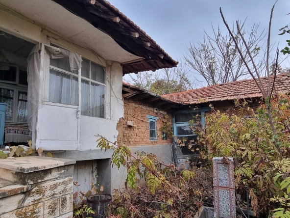 Къща в с. Пороище, Област Разград - 70 кв.м за 292 €/кв.м - Снимка #1