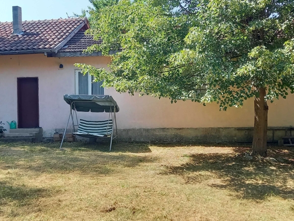 Къща в с. Радуил, Област София-област - 52 кв.м за 599 €/кв.м - Снимка #1