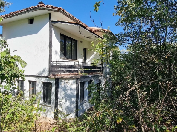 Къща в с. Побит камък, Област Разград - 140 кв.м за 822 €/кв.м - Снимка #1