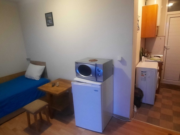 Дава се под наем Едностаен апартамент в Благоевград, Запад - 25 кв.м за 127.5 € - Снимка #1