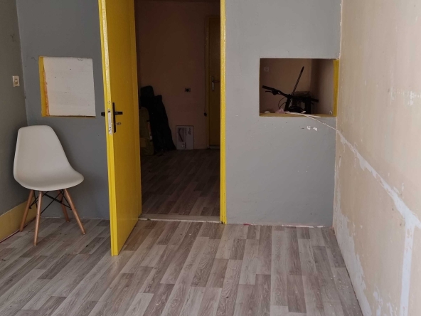 Дава се под наем Офис в Разград, Център - 29 кв.м за 408 € - Снимка #1