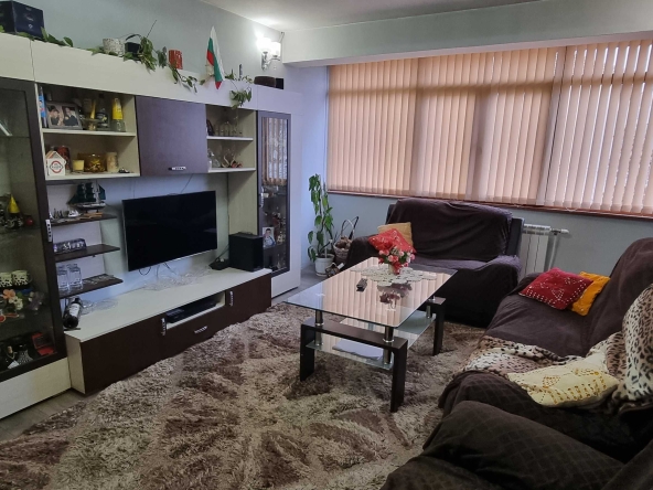 Етаж от къща в Разград, Житница - 122 кв.м за 1296 €/кв.м - Снимка #1