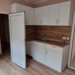 Дава се под наем Офис в Разград, Център - 1100 кв.м за 561 € - Снимка #1