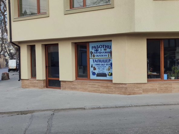 Дава се под наем Магазин в Добрич, Дружба 2 - 80 кв.м за 510 € - Снимка #1