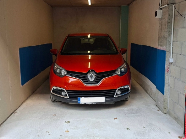 Дава се под наем Гараж / Паркомясто в Варна, Лятно кино Тракия - 15 кв.м за 178.5 € - Снимка #1