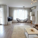 Дава се под наем Четиристаен апартамент в София, Гео Милев - 140 кв.м за 1196.97 € - Снимка #1