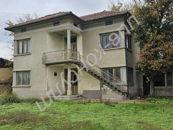 Къща в с. Ресен, Област Велико Търново - 170 кв.м за 225 €/кв.м - Снимка #1