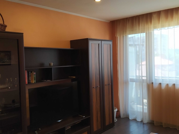 Двустаен апартамент в Червен бряг - 64 кв.м за 694 €/кв.м - Снимка #1