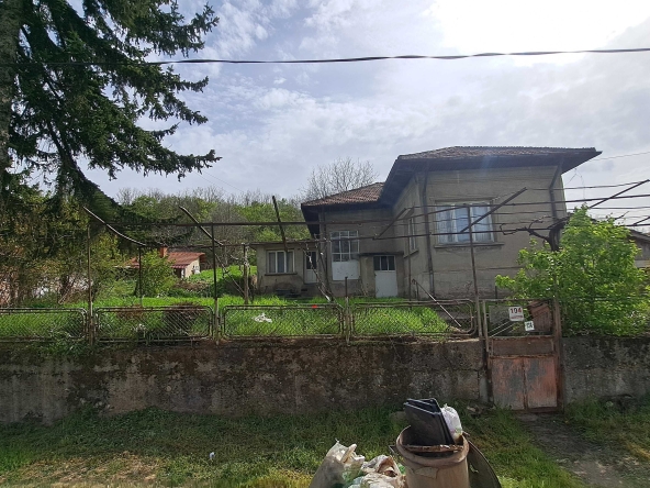 Къща в с. Калипетрово, Област Силистра - 105 кв.м за 340 €/кв.м - Снимка #1