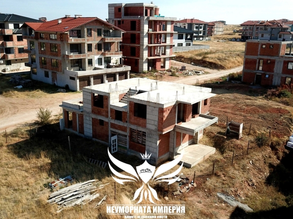 Къща в Асеновград - 391 кв.м за 550 €/кв.м - Снимка #1