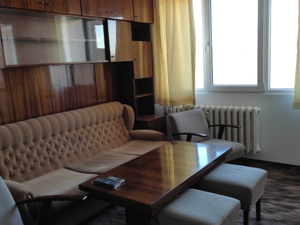 Дава се под наем Двустаен апартамент в Шумен, Център - 58 кв.м за 248.88 € - Снимка #1