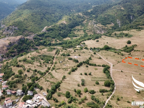 Земеделски имот в с. Орехово, Област Смолян -  кв.м за 5355 €/дка - Снимка #1