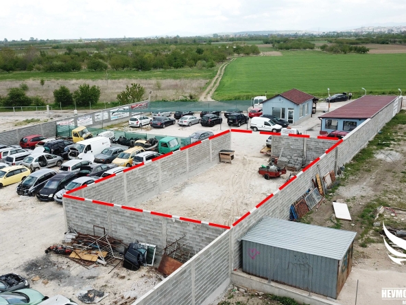 Дава се под наем Промишлена сграда в Асеновград - 300 кв.м за 513.57 € - Снимка #1