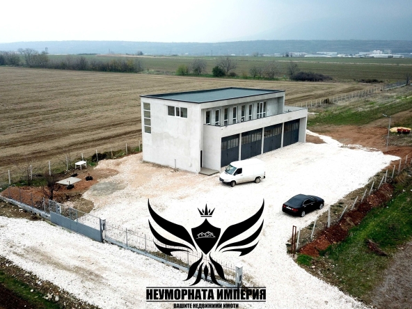 Промишлена сграда в Асеновград - 500 кв.м за 584 €/кв.м - Снимка #1