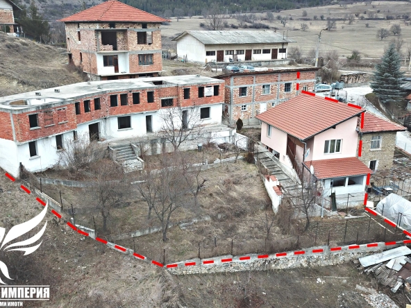 Къща в с. Павелско, Област Смолян - 480 кв.м за 99 €/кв.м - Снимка #1