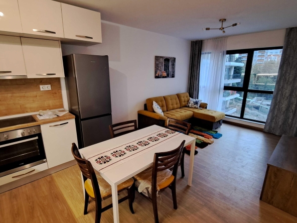 Дава се под наем Двустаен апартамент в Варна, Чайка - 52 кв.м за 718.08 € - Снимка #1