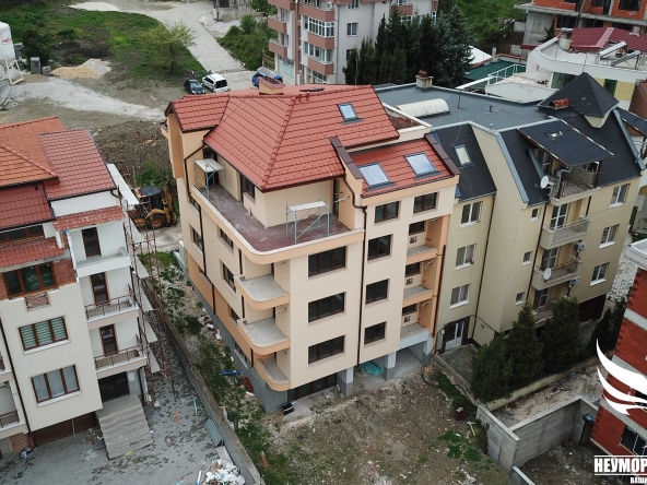 Тристаен апартамент в Асеновград - 91 кв.м за 547 €/кв.м - Снимка #1