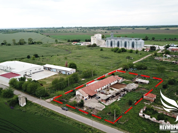 Промишлена сграда в с. Богданица, Област Пловдив - 3500 кв.м за 8 €/кв.м - Снимка #1