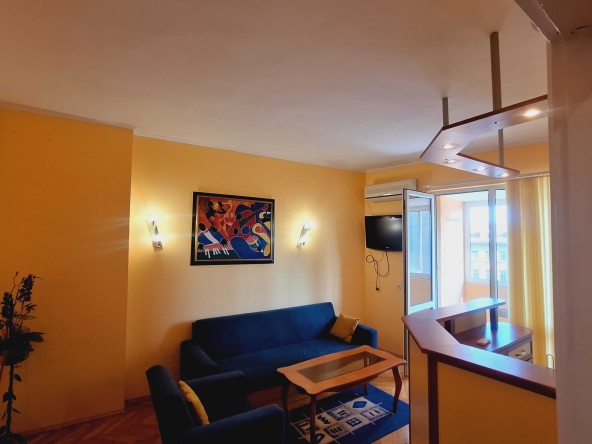 Тристаен апартамент в Варна, Гръцка махала - 90 кв.м за 2312 €/кв.м - Снимка #1