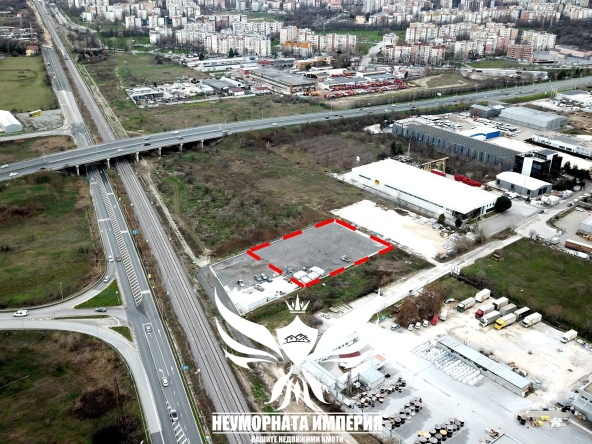 Дава се под наем Парцел в Пловдив, Индустриална зона - Тракия - 3000 кв.м за 1550.91 € - Снимка #1