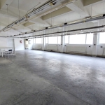 Промишлена сграда в Габрово, Център - 824 кв.м за 500 €/кв.м - Снимка #1