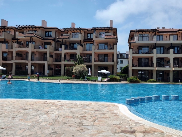 Тристаен апартамент в Каварна - 130 кв.м за 1616 €/кв.м - Снимка #1