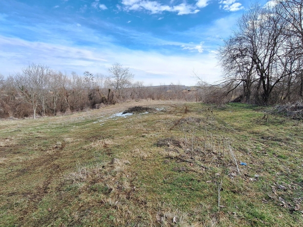 Парцел в Попово - 2500 кв.м за 2 €/кв.м - Снимка #1