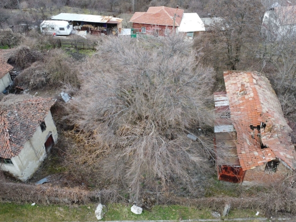 Къща в с. Мали Върбовник, Област Кюстендил - 102 кв.м за 350 €/кв.м - Снимка #1