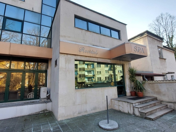 в Габрово, Център -  кв.м за 0 €/ - Снимка #1