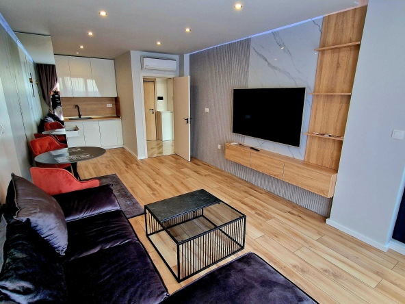 Дава се под наем Двустаен апартамент в Пловдив, Център - 67 кв.м за 510 € - Снимка #1