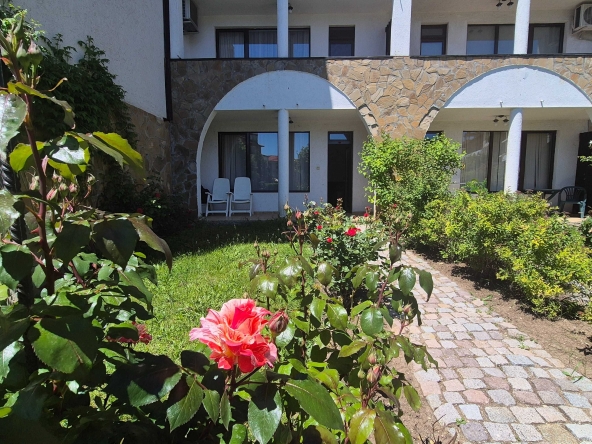 Тристаен апартамент в Свети Влас - 89 кв.м за 989 €/кв.м - Снимка #1