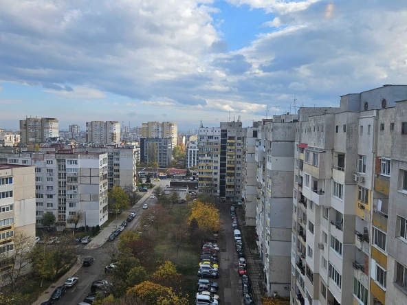 Дава се под наем Едностаен апартамент в София, Връбница 2 - 35 кв.м за 350 € - Снимка #1